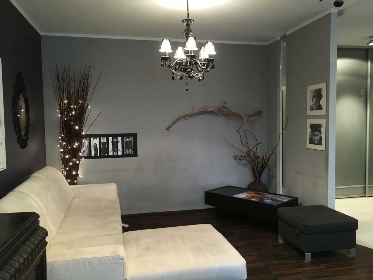 Chelmska 9, Next To Olinek Apartman Varsó Kültér fotó
